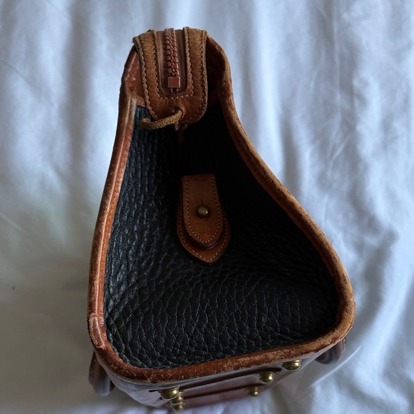 Vintage, classic Dooney & Bourke Black and Brown Leather Hand bag - Picture 5 of 6